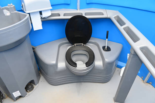 Best Portable restroom solutions  in Newport, RI
